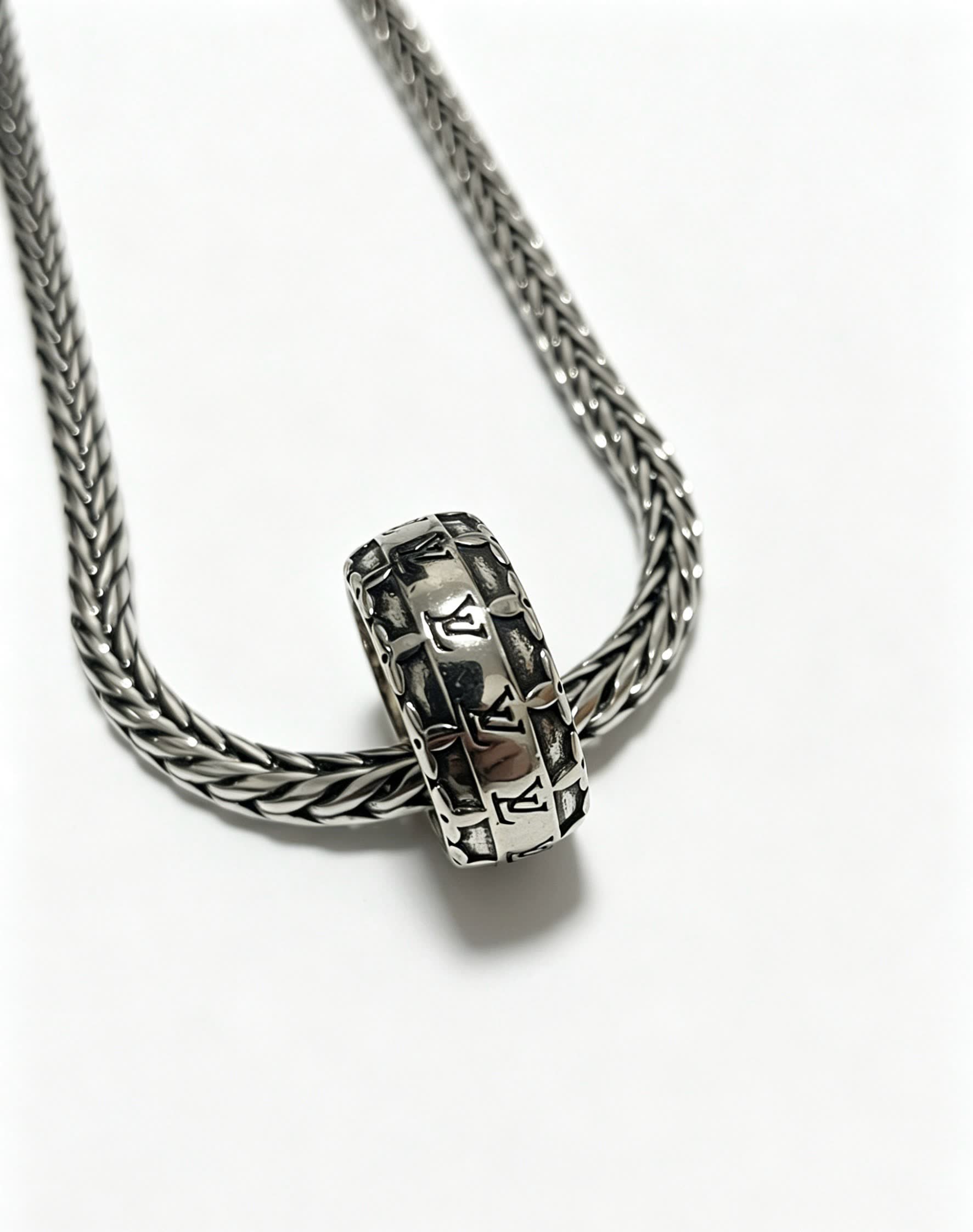 Louis Vuitton Silver Chain Necklace with Beaded Clasp